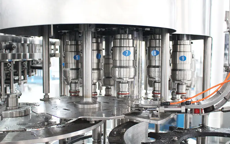 carbonated drink filling machine-capping part
