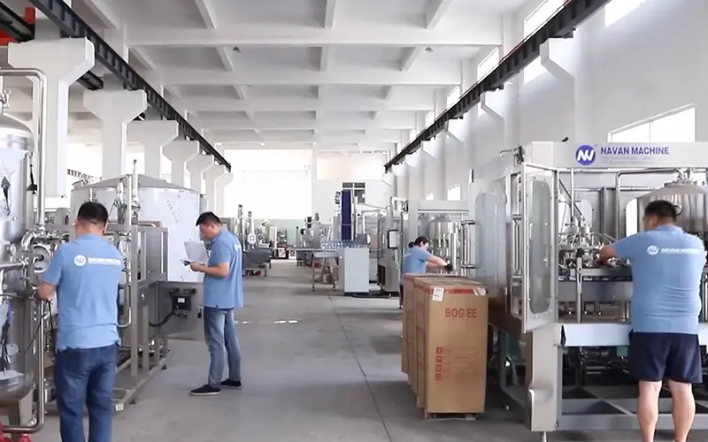 解析中国灌装机供应商的核心优势与灌装机技术未来趋势，助力企业选到适配的灌装设备解决方案。