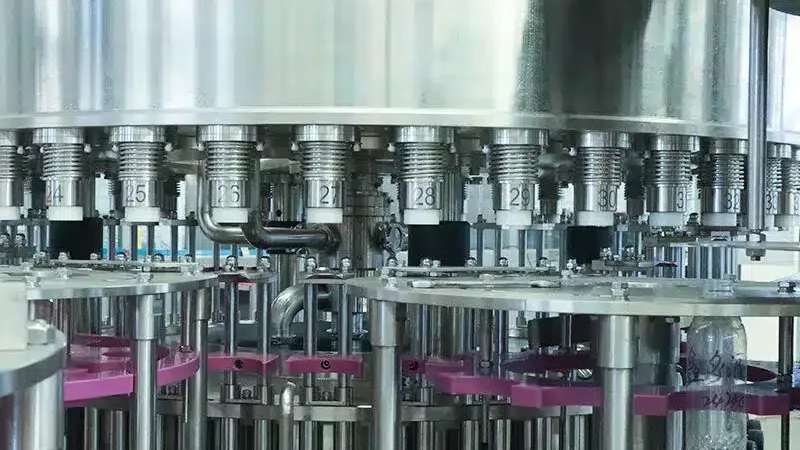 PET bottle filling machine